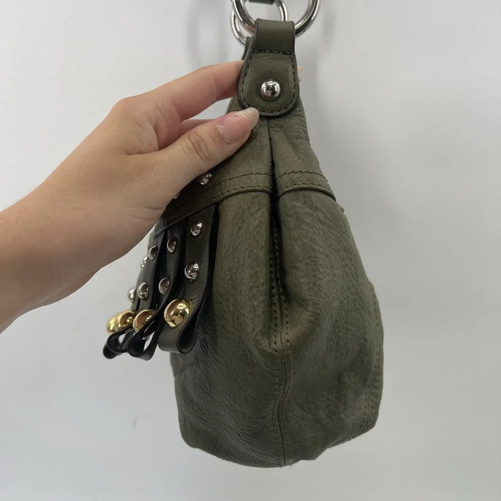 B Makowsky Hobo Shoulder Bag Leather Studded Fringe Gold Silver Green Y2K Rocker